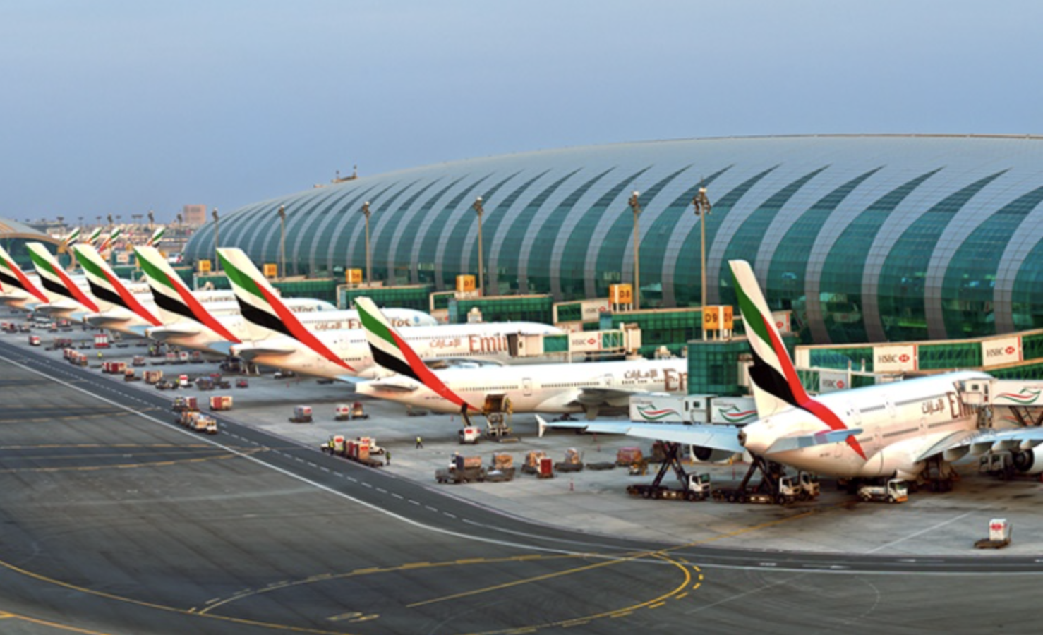 Dubai, aeroporto encerrado