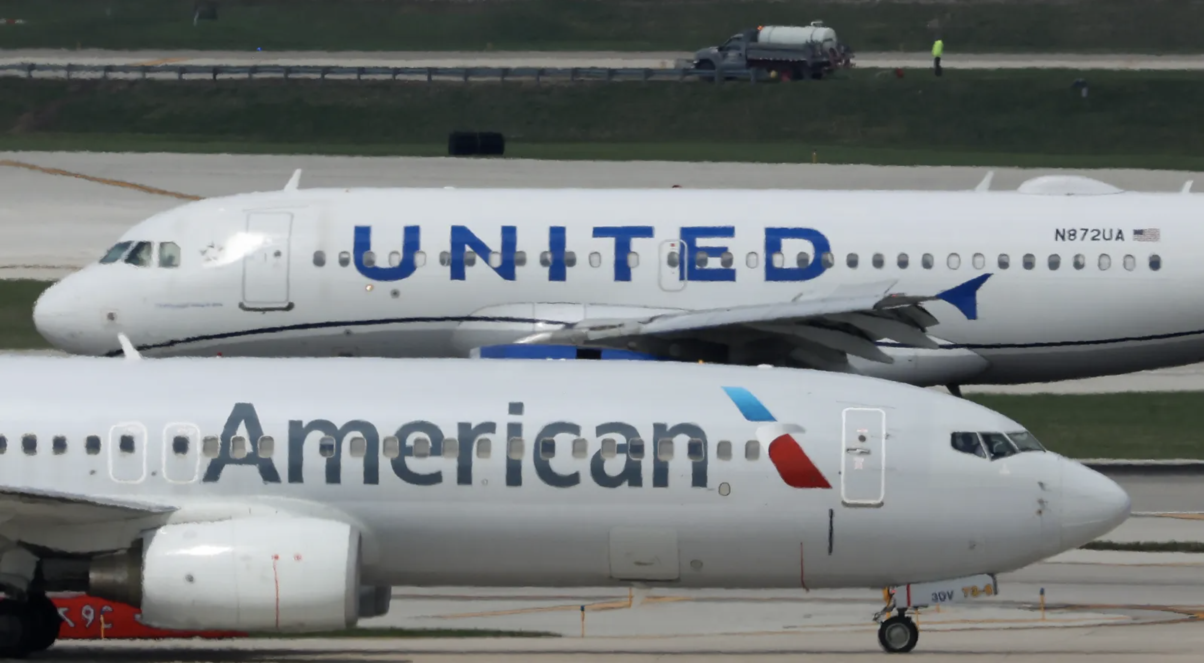 Fusão entre United e American Airlines enfrenta fortes obstáculos regulatórios